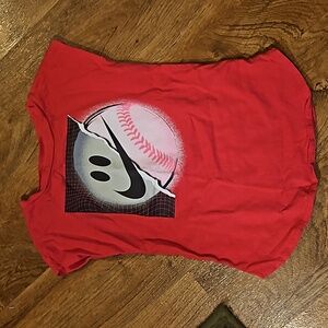 The Nike Tee girls T shirt fushia size 6